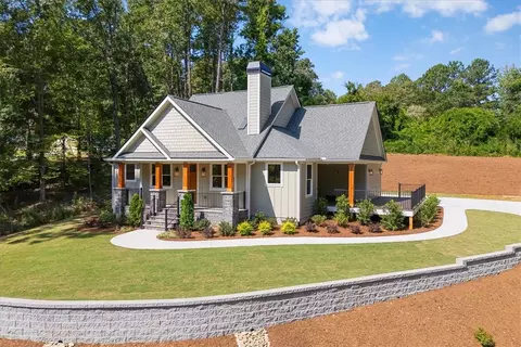 118 Woods Dr, West Union, SC 29696