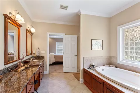Bath - 1421 Stringer Rd, Belton, SC 29627 photo 4 of 8