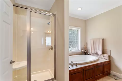Bath - 1421 Stringer Rd, Belton, SC 29627 photo 3 of 8