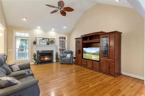 Living - 1421 Stringer Rd, Belton, SC 29627 photo 1 of 2