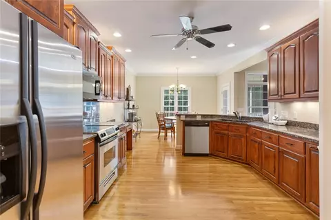Kitchen - 1421 Stringer Rd, Belton, SC 29627 photo 2 of 2