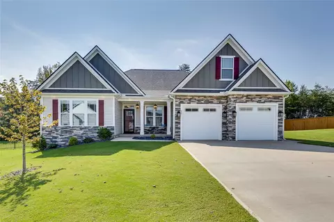 317 Blue Rock Ct, Travelers Rest, SC 29690