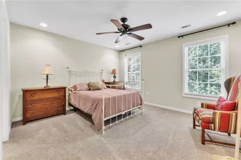 Bedroom - 124 Pinnacle Ln #B, Easley, SC 29642 photo 3 of 5