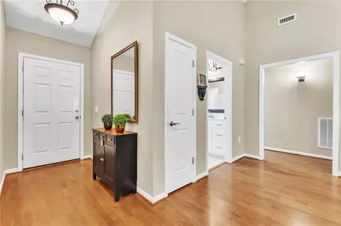 Entry Way - 124 Pinnacle Ln #B, Easley, SC 29642 photo 1 of 3