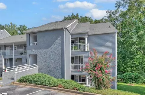 404 Northlake Dr, Anderson, SC 29625
