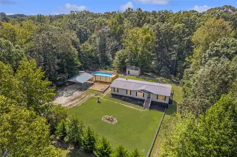 287 Carousel Rd, Gray Court, SC 29645