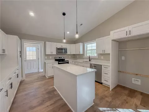 Kitchen - 345 Code Cir, Seneca, SC 29678 photo 1 of 6