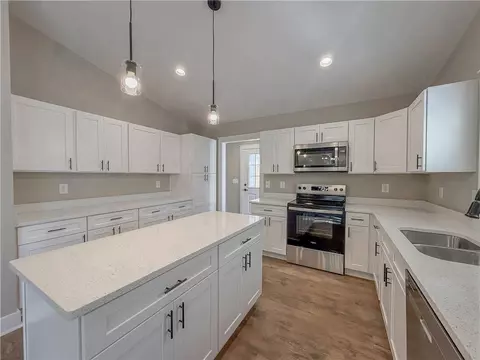 Kitchen - 345 Code Cir, Seneca, SC 29678 photo 2 of 6