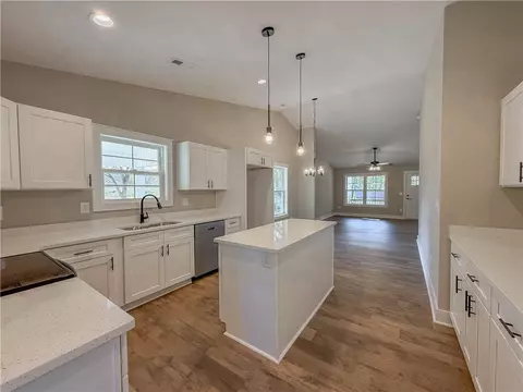 Kitchen - 345 Code Cir, Seneca, SC 29678 photo 5 of 6