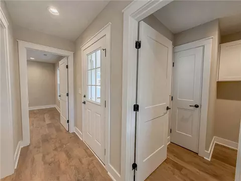 Entry Way - 345 Code Cir, Seneca, SC 29678 photo 4 of 4