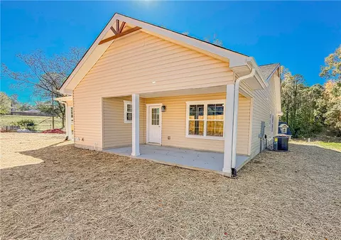 Exterior - 345 Code Cir, Seneca, SC 29678 photo 5 of 8