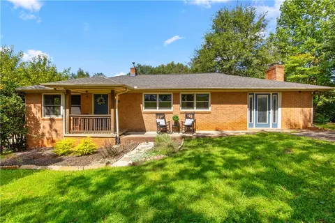 1121 Ireland Rd, Pickens, SC 29671