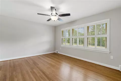 Living - 2025 Sheldon Dr, Anderson, SC 29621 photo 7 of 7