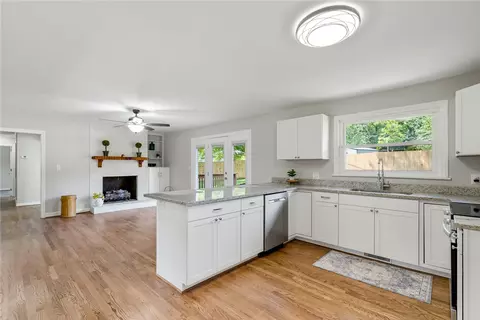 Living - 2025 Sheldon Dr, Anderson, SC 29621 photo 1 of 7