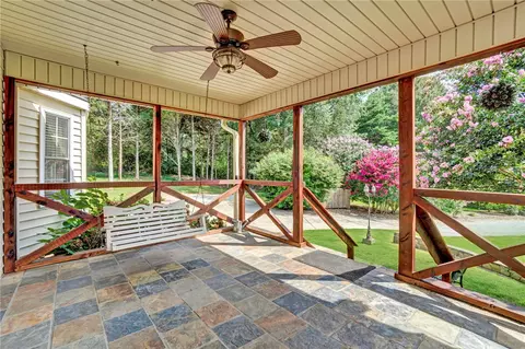Exterior - 547 Crest Dr, Easley, SC 29640 photo 18 of 19