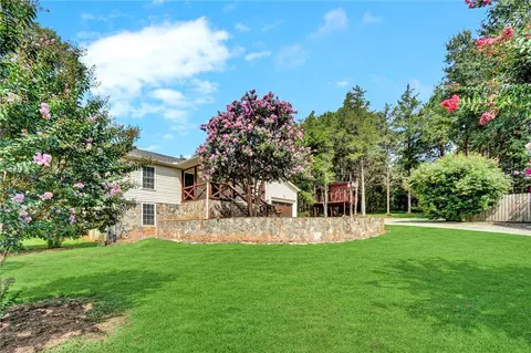 Exterior - 547 Crest Dr, Easley, SC 29640 photo 19 of 19