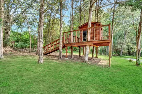 Exterior - 547 Crest Dr, Easley, SC 29640 photo 17 of 19
