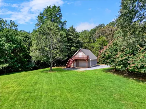Exterior - 547 Crest Dr, Easley, SC 29640 photo 10 of 19