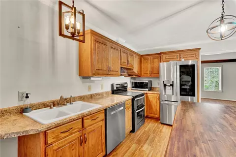 Kitchen - 547 Crest Dr, Easley, SC 29640 photo 1 of 4