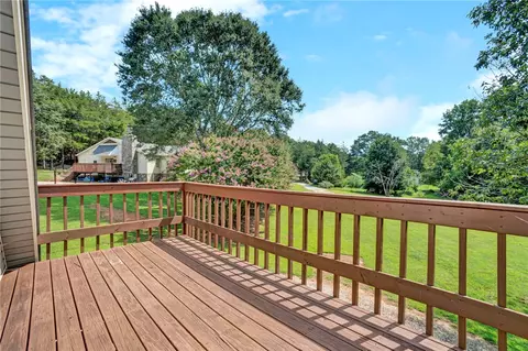 Exterior - 547 Crest Dr, Easley, SC 29640 photo 12 of 19