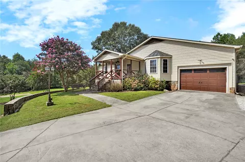 Exterior - 547 Crest Dr, Easley, SC 29640 photo 7 of 19