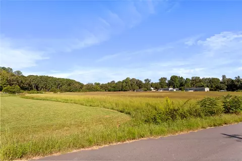 524 Pine Thickett Rd, Liberty, SC 29657 photo 3