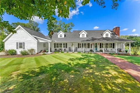 Exterior - 46 Mason Dr, Walhalla, SC 29691 photo 2 of 16