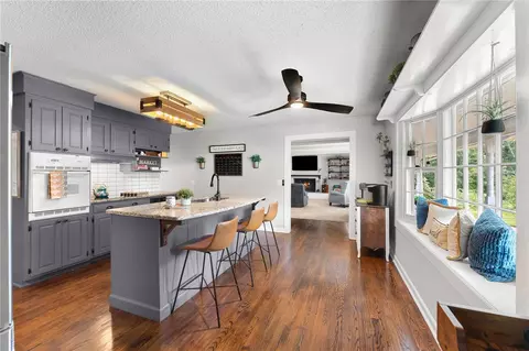 Kitchen - 46 Mason Dr, Walhalla, SC 29691 photo 2 of 3