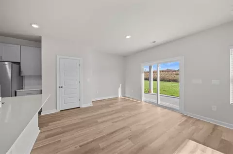 Living - 408 Shortleaf Ln, Pendleton, SC 29670 photo 3 of 3