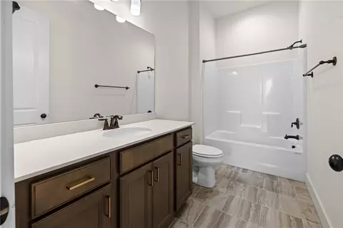 Bath - 218 Tuttle St, Clemson, SC 29631 photo 3 of 3