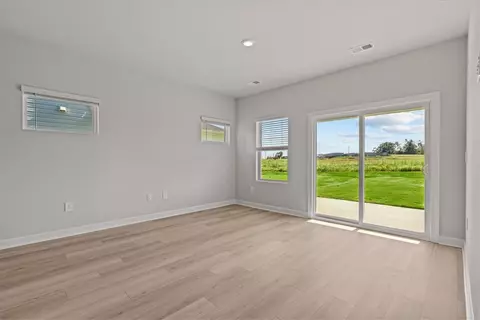 Living - 407 Shortleaf Ln, Pendleton, SC 29670 photo 4 of 4