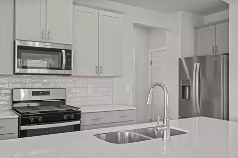 Kitchen - 407 Shortleaf Ln, Pendleton, SC 29670 photo 2 of 4