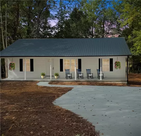 502 Keith Ln, Seneca, SC 29678 photo 4