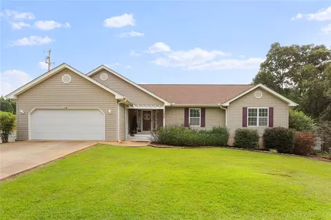 1020 Jody Dr, Seneca, SC 29678