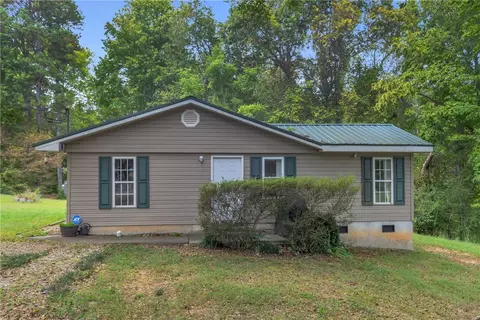 Exterior - 1389 Earls Bridge Rd, Easley, SC 29640 photo 2 of 8