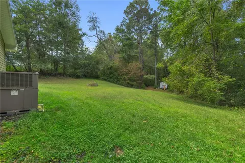Exterior - 1389 Earls Bridge Rd, Easley, SC 29640 photo 4 of 8