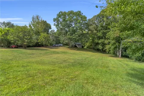 Exterior - 1389 Earls Bridge Rd, Easley, SC 29640 photo 7 of 8