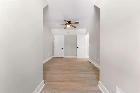 Entry Way - 340 Code Cir, Seneca, SC 29678 photo 5 of 5