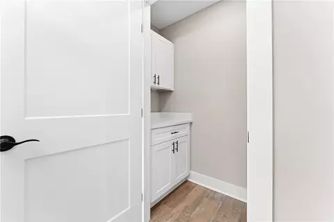 Entry Way - 340 Code Cir, Seneca, SC 29678 photo 4 of 5