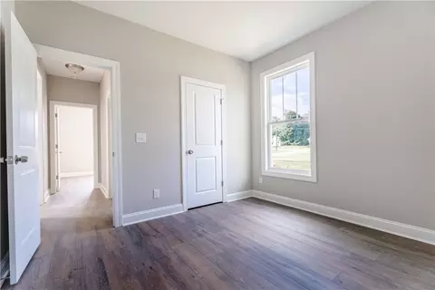 405 S Cherry St, Seneca, SC 29678 photo 18