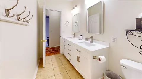 Bath - 112 Elm St, Clemson, SC 29631 photo 3 of 3