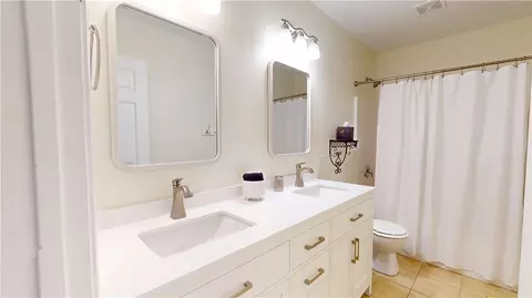 Bath - 112 Elm St, Clemson, SC 29631 photo 2 of 3