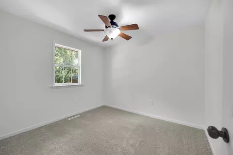 Bedroom - 108 Pineview Dr, Liberty, SC 29657 photo 2 of 4