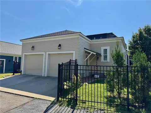 Exterior - 200 Pershing Ave, Clemson, SC 29631 photo 6 of 10