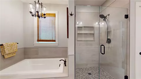 Bath - 200 Pershing Ave, Clemson, SC 29631 photo 1 of 8