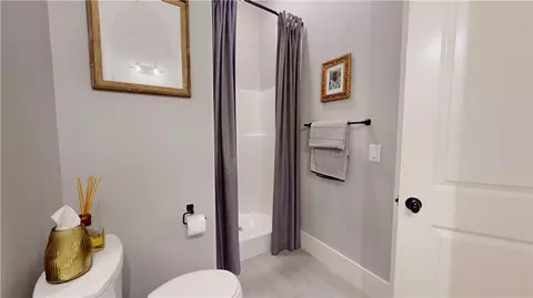 Bath - 200 Pershing Ave, Clemson, SC 29631 photo 7 of 8