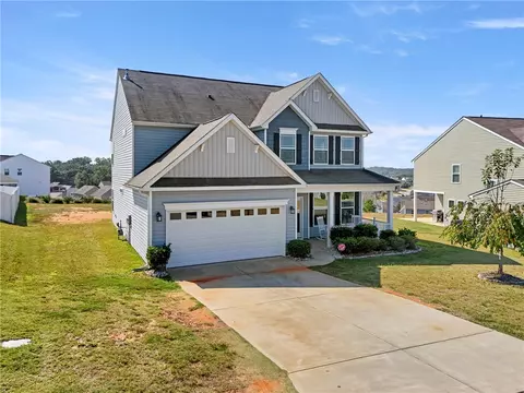 707 Granite Dr, Easley, SC 29642