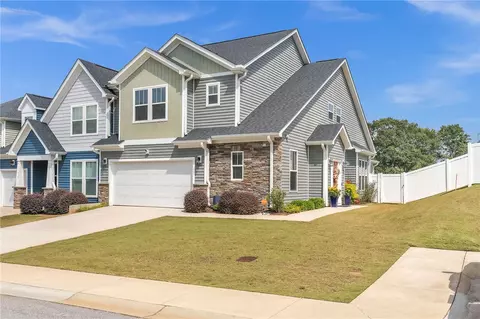 119 Tiger Pond Rd, Easley, SC 29642