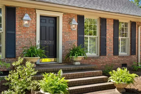 Exterior - 707 Windsor Dr, Anderson, SC 29621 photo 4 of 12
