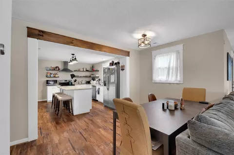 460 W Queen St, Pendleton, SC 29670 photo 9